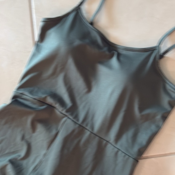 NWT medium green pants romper jumpsuit 853 - Picture 3 of 5